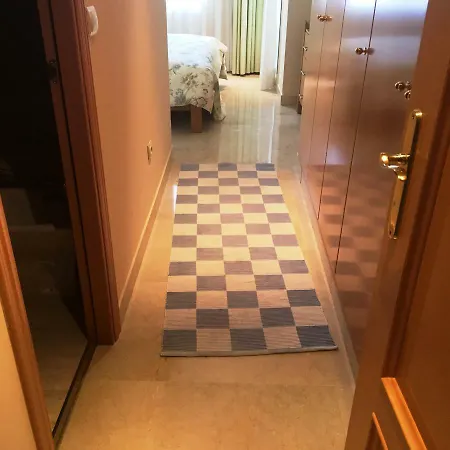 Apartment Selwo Hills 2 *